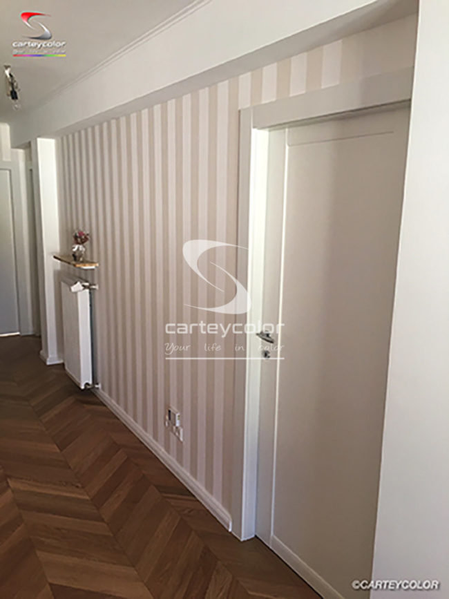 HESPERANGE - Luxembourg - Appartement couloir, déco design moderne, parquet en chêne, pose tapisserie en revêtement mural, haut-de-gamme - CARTEYCOLOR