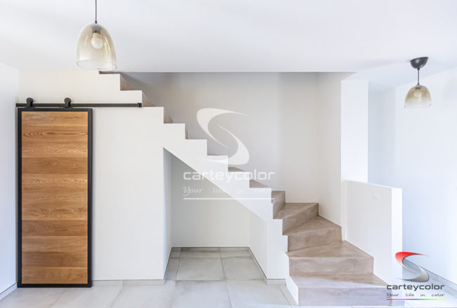 TRIEUX - Déco design moderne contemporain escalier béton ciré, Lorraine - CARTEYCOLOR