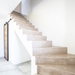TRIEUX - Déco design moderne contemporain escalier béton ciré, Lorraine - CARTEYCOLOR